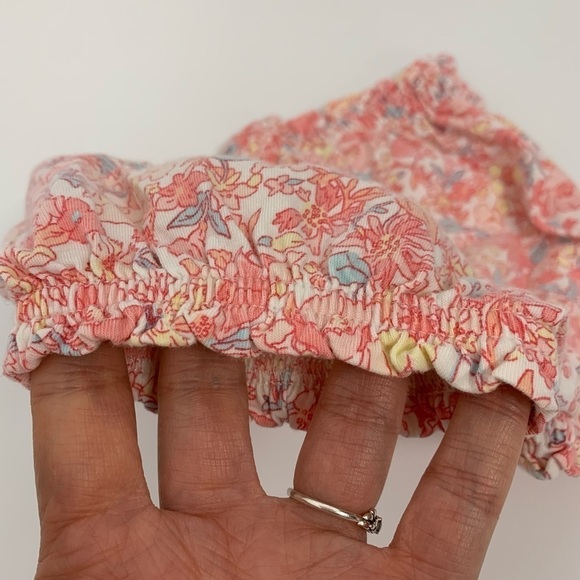 Baby Gap set of 2 Girls Shorts Sz 6 to 12 M - Picture 8 of 10